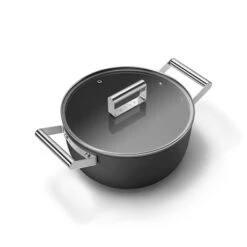 Smeg Faitout Bas Aluminium Antiadhésif 24 Cm Noir Mat Avec Couvercle En Verre Trempé -Fournitures Cuisine Boutique 133002 2 1 Faitout bas aluminium antiadhesif 24 cm noir mat avec couvercle en verre trempe Smeg