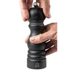 Peugeot Moulin à Sel Manuel En Bois 18 Cm Paris Graphite -Fournitures Cuisine Boutique 201238 3 2 Moulin a sel manuel en bois 18 cm Paris Graphite Peugeot