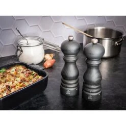 Peugeot Moulin à Sel Manuel En Bois 18 Cm Paris Graphite -Fournitures Cuisine Boutique 201238 4 2 Moulin a sel manuel en bois 18 cm Paris Graphite Peugeot