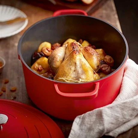 Cocotte Légère Ovale En Fonte D’aluminium 32 Cm 6,5 L Rouge 2 Cocotte Légère Ovale En Fonte D’aluminium 32 Cm 6,5 L Rouge – Image 2