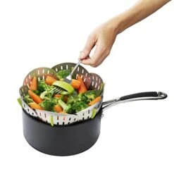 Joseph Joseph Panier Vapeur Pliable Anti-rayure -Fournitures Cuisine Boutique 670099 2 1 Panier vapeur pliable anti rayure Joseph Joseph