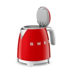 Smeg Mini Bouilloire 0,8 L 1400 W KLF05RDEU Rouge -Fournitures Cuisine Boutique 702029 2 2 Mini bouilloire 0 8 L 1400 W KLF05RDEU rouge Smeg