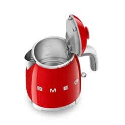Smeg Mini Bouilloire 0,8 L 1400 W KLF05RDEU Rouge -Fournitures Cuisine Boutique 702029 3 2 Mini bouilloire 0 8 L 1400 W KLF05RDEU rouge Smeg
