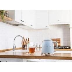 Smeg Mini Bouilloire 0,8 L 1400 W KLF05PBEU Bleu Azur -Fournitures Cuisine Boutique 702031 4 4 Mini bouilloire 0 8 L 1400 W KLF05PBEU bleu azur Smeg