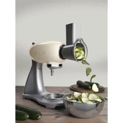 Smeg Tranchoir Et Râpe à Cylindres SMSG01 Pour Robot Sur Socle -Fournitures Cuisine Boutique 720058 3 1 Tranchoir et rape a cylindres SMSG01 pour robot sur socle Smeg