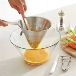 Chinois De Cuisine En Inox 18cm -Fournitures Cuisine Boutique 870003 2 3 Chinois de cuisine en inox 18cm Mathon